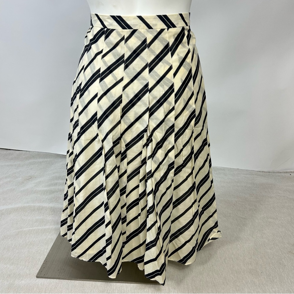 BANANA REPUBLIC Striped Flowy Pleated Knee Length Skirt K